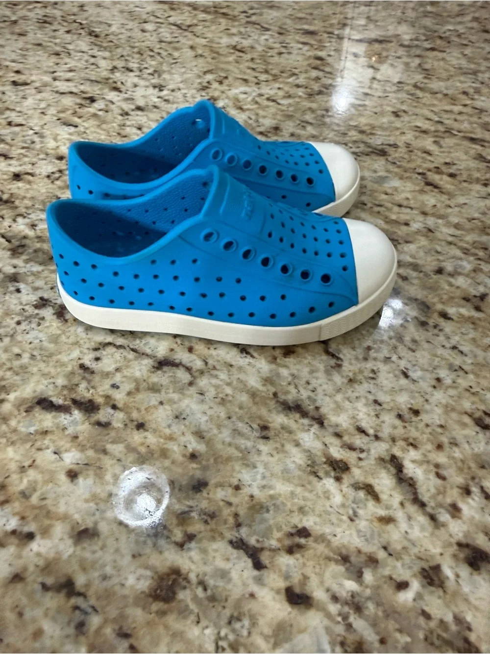 Toddler Native Jefferson Slip On Water Shoes Lightweight Aquarius Blue C9